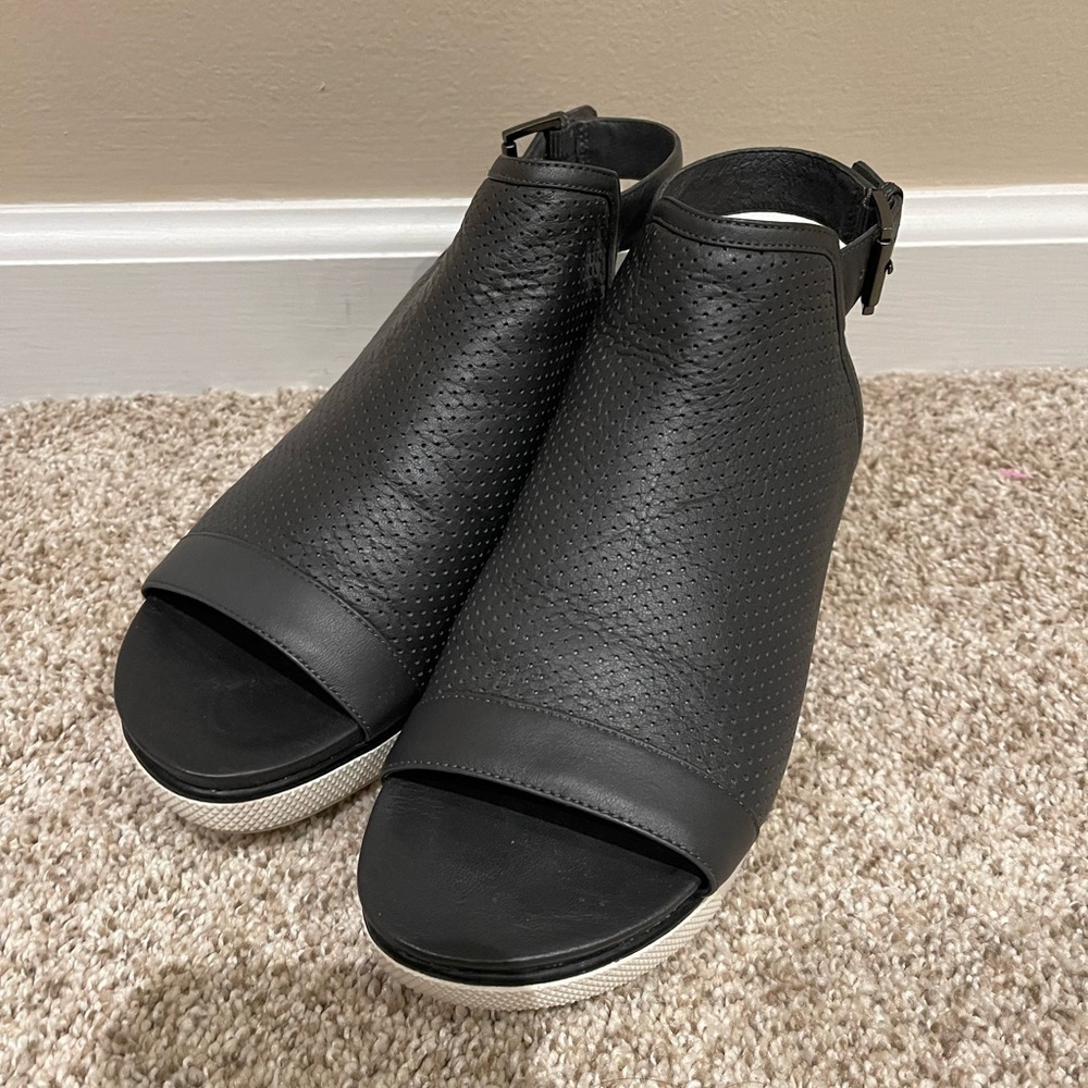 Eileen Fisher sandals. Putty/stone color, size 7.5.